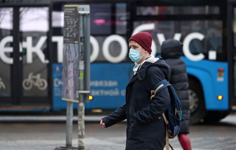 Песков заявил, что речи о федеральных мерах из-за ситуации с COVID-19 в России пока нет

