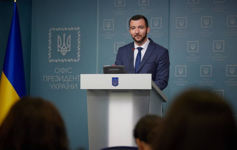 Пресс-секретарь Зеленского заявил, что встреча с Путиным бессмысленна без обсуждения Крыма