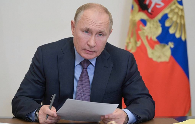 Путин наградил орденом Мужества полицейского, который обезвредил напавшего на вуз в Перми