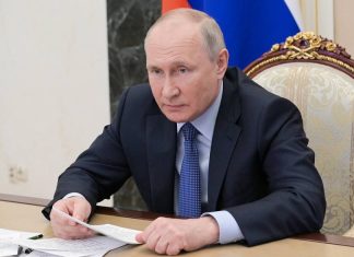 Путин продлил на 2022 год действие контрсанкций