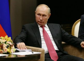 Путин рассказал, что не заразился коронавирусом благодаря высокому титру антител