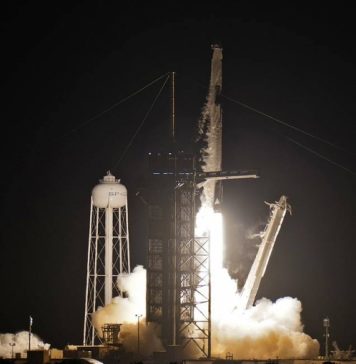 SpaceX впервые осуществила запуск корабля Crew Dragon с полностью гражданским экипажем