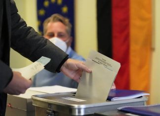 В Германии открылись избирательные участки на выборах в Бундестаг