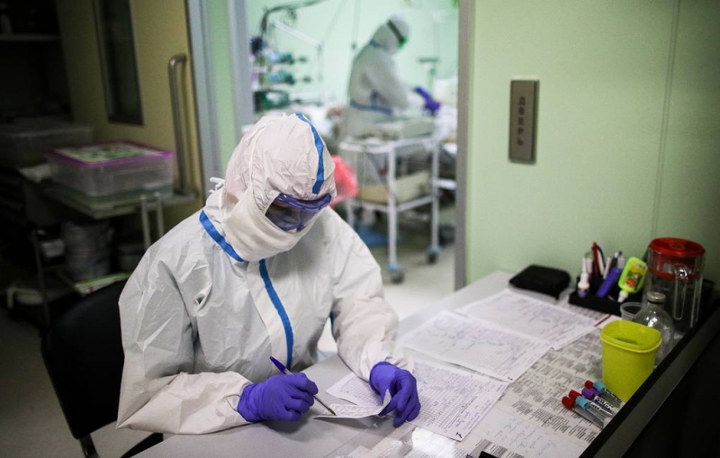 В России за сутки выявили 23 888 случаев заражения коронавирусом. Это максимум с 25 июля