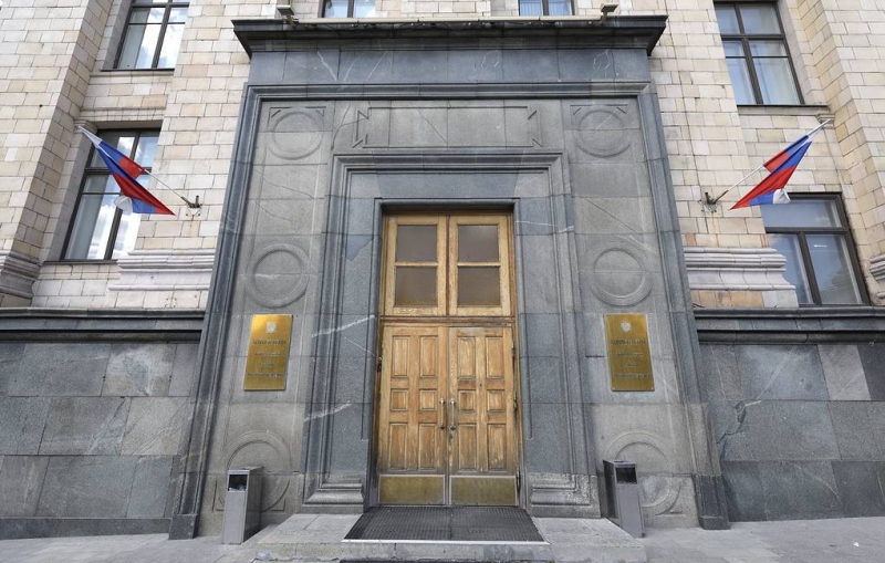 "Ведомости": Россия может повысить пошлины на вино, пиво и парфюмерию из ЕС