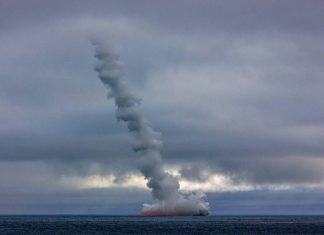 Власти Японии сообщили, что КНДР запустила баллистическую ракету