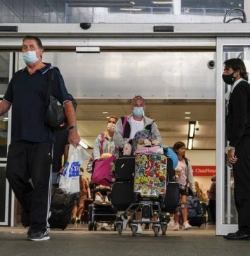 Власти Великобритании смягчают правила въезда в королевство из других стран, включая РФ