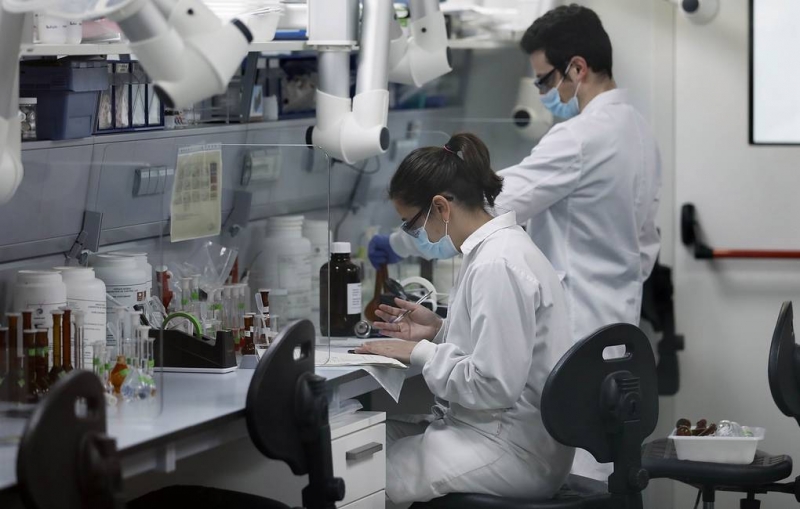 Журнал The Lancet распустил группу ученых, изучавших происхождение коронавируса

