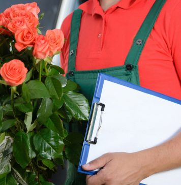 Зачем нужна доставка цветов