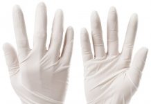 Преимущества виниловых перчаток