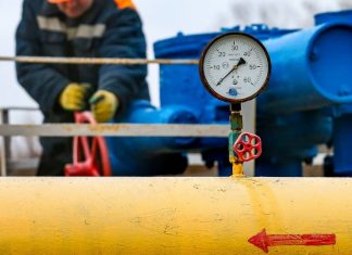 Эксперт: переговоры с «Газпромом» от Украины сейчас сможет провести только Медведчук