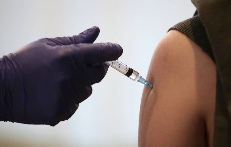 Эксперт заявил, что смертельных случаев в результате вакцинации от коронавируса в РФ нет