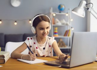 Французский язык для ребёнка: можно ли выучить по скайпу