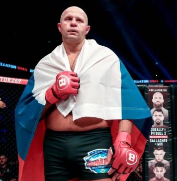 Федор Емельяненко нокаутировал Тимоти Джонсона на первом турнире Bellator в России