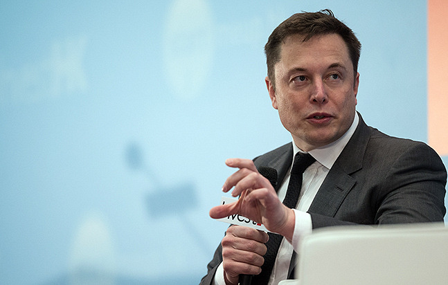 Илон Маск стал самым богатым человеком в истории по версии Forbes