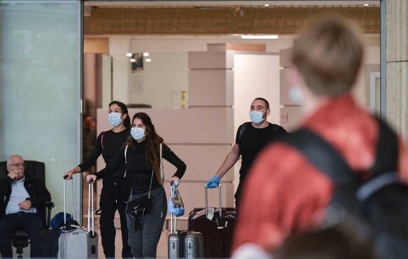 Израиль может начать принимать привитых "Спутником V" туристов с 1 ноября