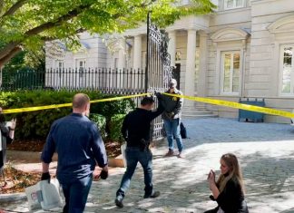 Представитель Дерипаски прокомментировал сообщения об обысках ФБР в доме бизнесмена