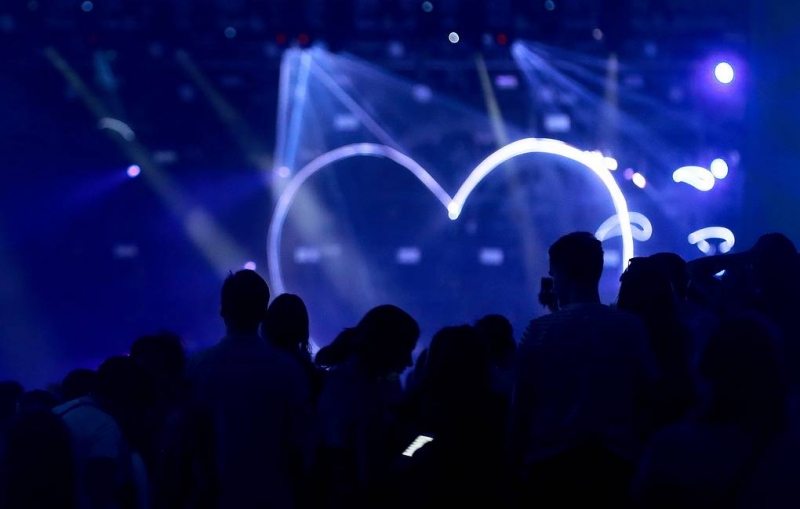 Роспотребнадзор: новых ограничений на проведение массовых мероприятий не вводилось

