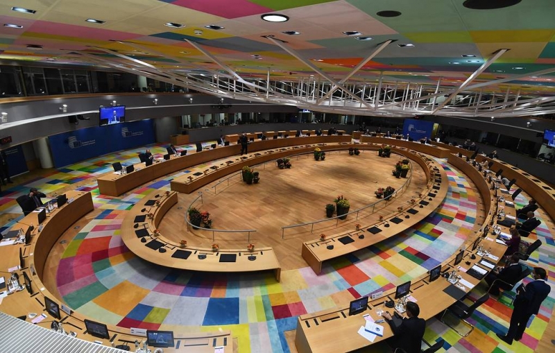 Саммит ЕС поручил помочь потребителям и европейским компаниям в связи с ростом цен на газ