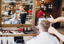 Барбершоп или парикмахерская: что лучше выбрать