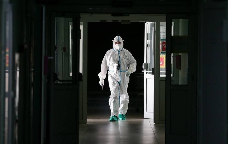 В России выявили 34 325 случаев заражения коронавирусом за сутки. Это максимум за пандемию

