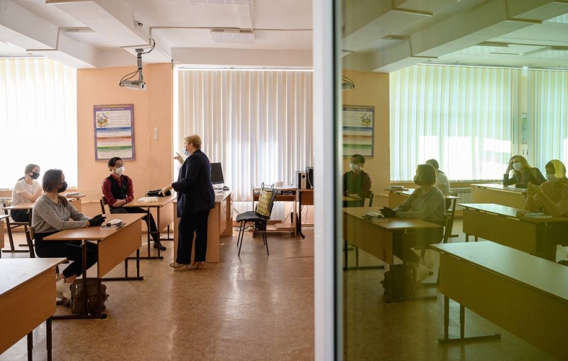 В российских школах с 30 октября по 7 ноября включительно объявят каникулы