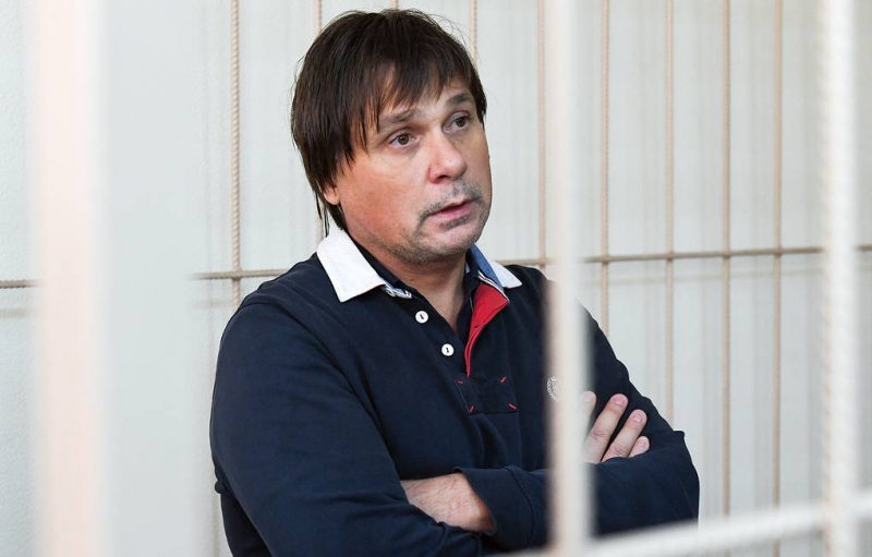 Экс-заместителя директора новосибирского кардиоцентра приговорили к 2,5 года колонии

