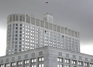 Кабмин направит около 80 млн рублей на помощь пострадавшим и семьям погибших в Кузбассе