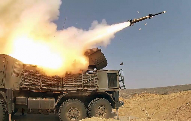 Комплексы "Бук-М2" и "Панцирь-С" сирийской ПВО уничтожили шесть израильских ракет

