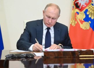 Путин подписал указ об оказании гуманитарной поддержки населению ДНР и ЛНР