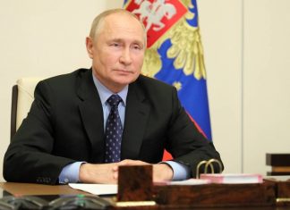 Путин: Россия готова помочь в разрешении миграционного кризиса на границе Белоруссии и ЕС