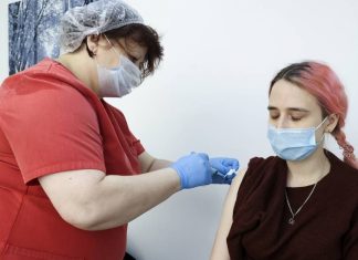 Уровень коллективного иммунитета к коронавирусу в России превысил 50%