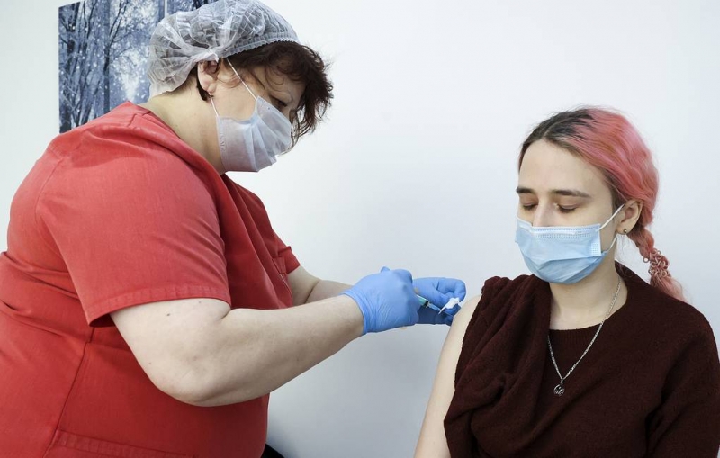 Уровень коллективного иммунитета к коронавирусу в России превысил 50%