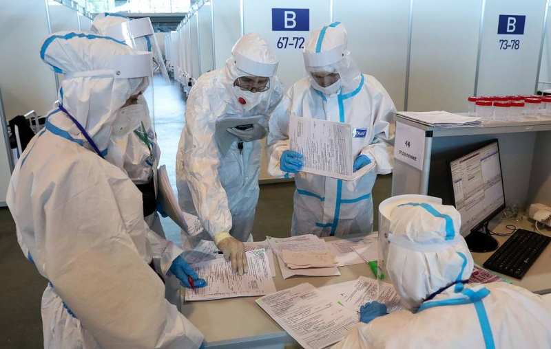 В России выявили 38 058 случаев заражения коронавирусом за сутки. Это минимум с 27 октября