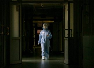 В России за сутки от ковида умерли 1 247 человек. Это максимум за пандемию