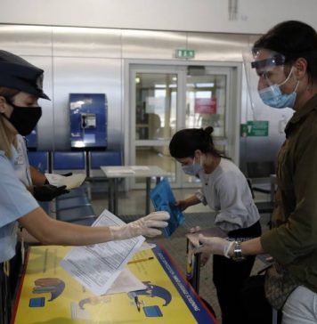 Вакцинированные «Спутником» россияне могут предъявлять в Греции бумажный сертификат