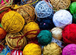 Почему популярны вязаные вещи