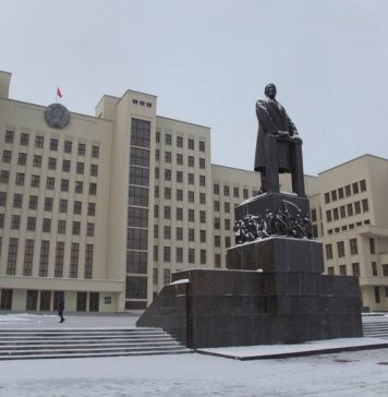 Белоруссия в ответ на санкции вводит продовольственное эмбарго