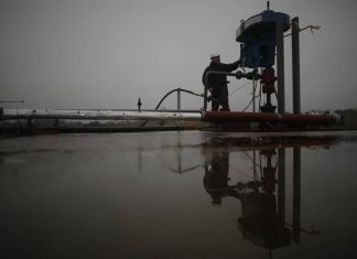 Цена газа в Европе поднялась выше $1 700 за 1 тыс. куб. м