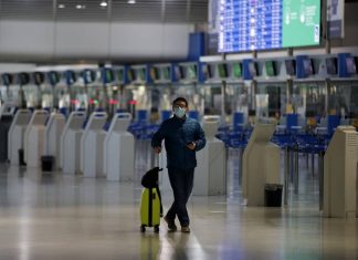 Для въезда в Грецию с 19 декабря нужен отрицательный результат теста на коронавирус