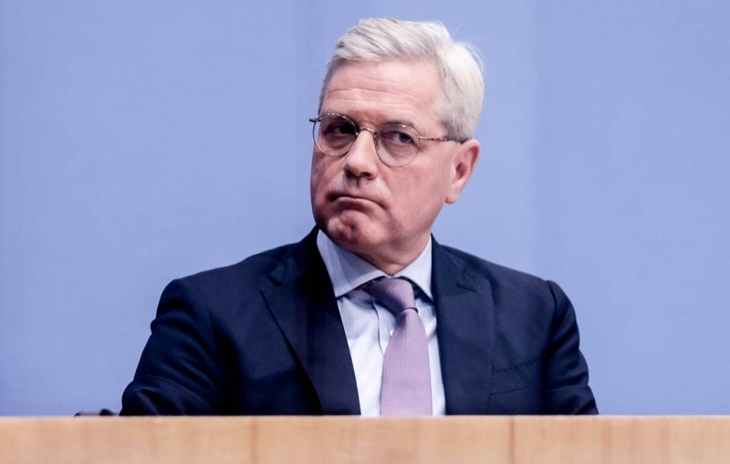 Кандидат в лидеры ХДС потребовал от главы МИД ФРГ четкой позиции по "Северному потоку - 2"

