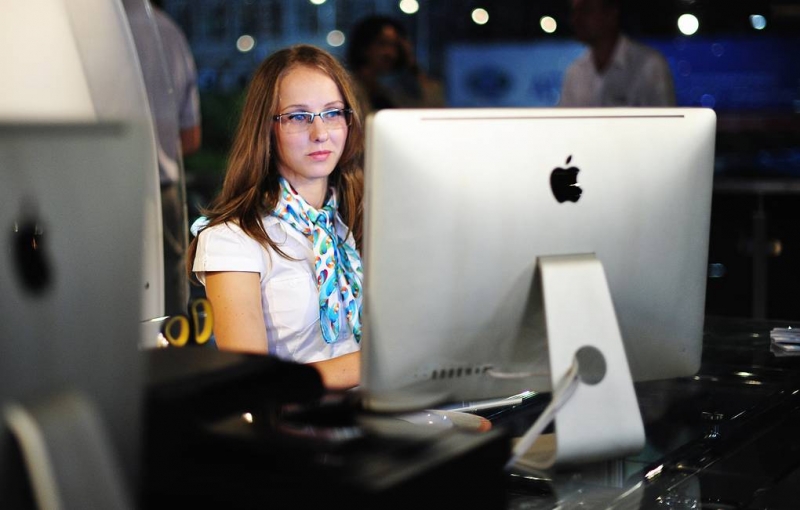 На "Госуслугах" с 2022 года станут доступны еще более 100 региональных сервисов