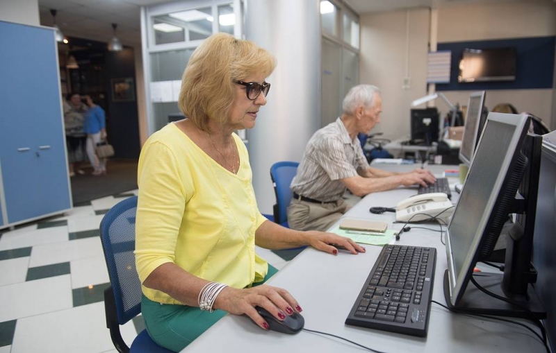 Опрос показал, сколько россиян планируют продолжить работать после выхода на пенсию

