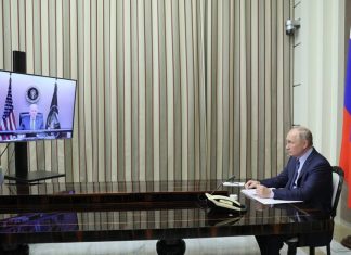 Песков заявил, что вопрос о месте новой встречи Путина и Байдена пока не обсуждается