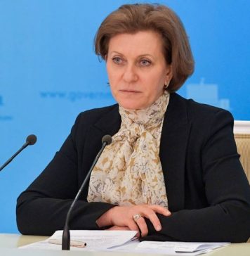 Попова: Россия изучает опыт разных стран по штрафам за отказ от вакцинации против ковида