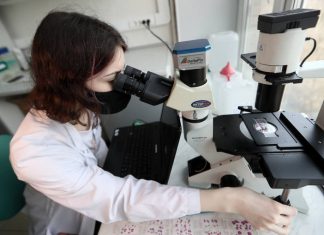 Препарат против коронавируса «Мир-19» разрешили для применения в возрасте от 18 до 65 лет