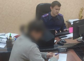 СК возбудил уголовные дела против матери детей, найденных в овраге в Саратовской области