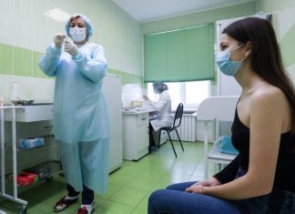 В России уровень коллективного иммунитета к ковиду достиг 55,7%