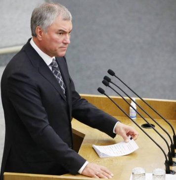 Володин заявил, что законопроект о введении QR-кодов на транспорте снимут с рассмотрения