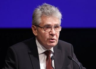 Глава РАН: международные регуляторы признают российские вакцины от ковида в 2022 году